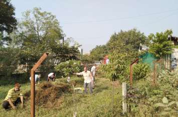 Jatans are saving the social gardens here यहां के समाजसेवी बगीचों को बचाने कर रहे जतन