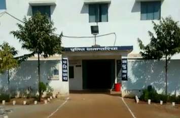 Hemp smuggling तेज रफ्तार बाइक चालक को पुलिस ने दिया हाथ, तो डर गए युवक, भागने लगे तो घेराबंदी कर पकड़ा, गांजा जब्त