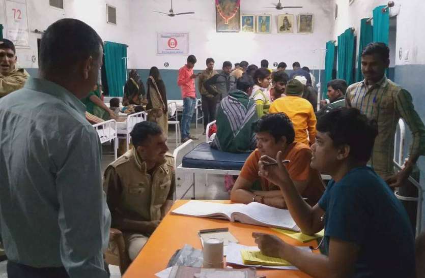 गणेशपुरा में दो पक्षों में मारपीट, 11 लोग घायल गणेशपुरा में दो पक्षों में मारपीट, 11 लोग घायल