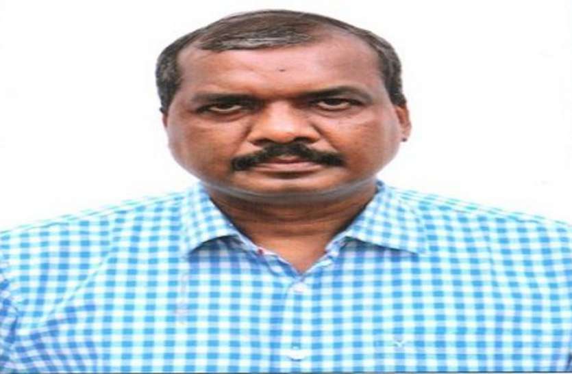 सुनील कुजूर बने सहकारी निर्वाचन आयुक्त, इधर आदेश जारी...उधर पदभार ग्रहण सुनील कुजूर बने सहकारी निर्वाचन आयुक्त, इधर आदेश जारी...उधर पदभार ग्रहण