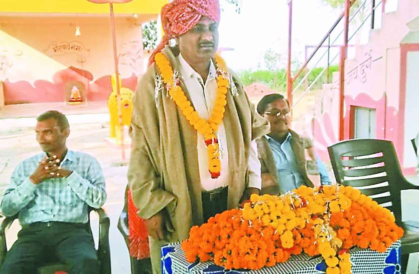 शिक्षा व्यवस्था को विदेशों से बेहतर बनाने के लिए शिक्षकों में समर्पण भावना जरूरी शिक्षा व्यवस्था को विदेशों से बेहतर बनाने के लिए शिक्षकों में समर्पण भावना जरूरी