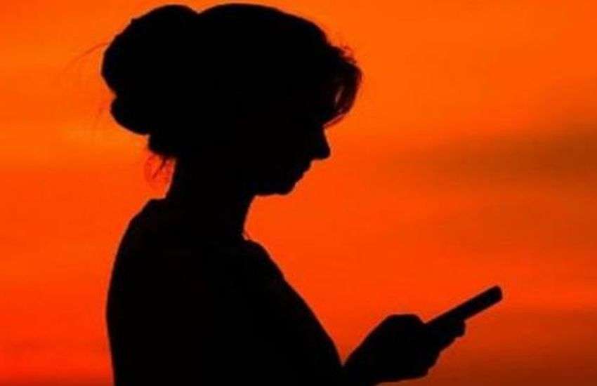 HONEYTRAP -2 : युवतियां बातचीत में बोलती थी कोडवर्ड ‘लडक़ा डिजाइन कर लिया’, मतलब- वीडियो बन गया है