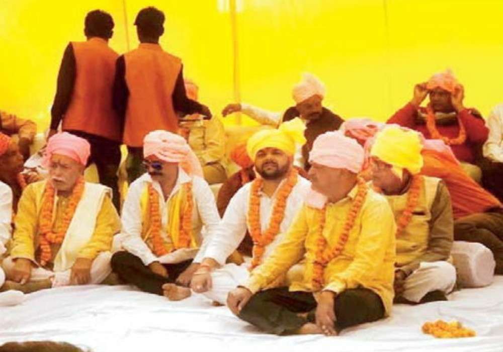 राम मंदिर पर फैसले के बाद 105 गांव के परिवार 500 साल बाद पहनेंगे पगड़ी और जूते