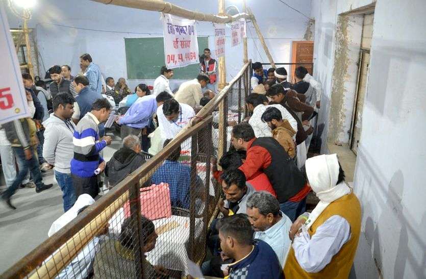 निकाय चुनाव Live : मतगणना शुरू होते ही भाजपा के लिए आई बड़ी खुशखबरी, खोला खाता निकाय चुनाव Live : मतगणना शुरू होते ही भाजपा के लिए आई बड़ी खुशखबरी, खोला खाता