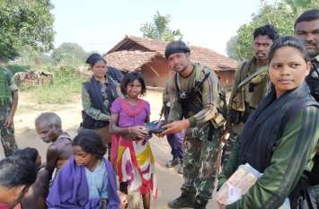 Dantewada police personnel made angels for villagers दंतेवाड़ा पुलिस जवान ग्रामीणों के लिए बने देवदूत