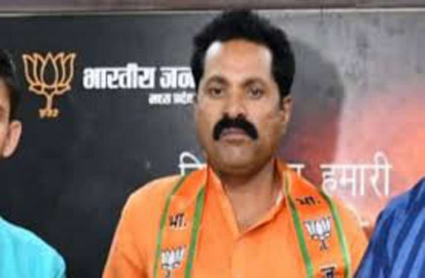 prahlad_lodhi.jpg राज्यपाल प्रहलाद लोधी मामले में ले सकते हैं ये बड़ा फैसला !