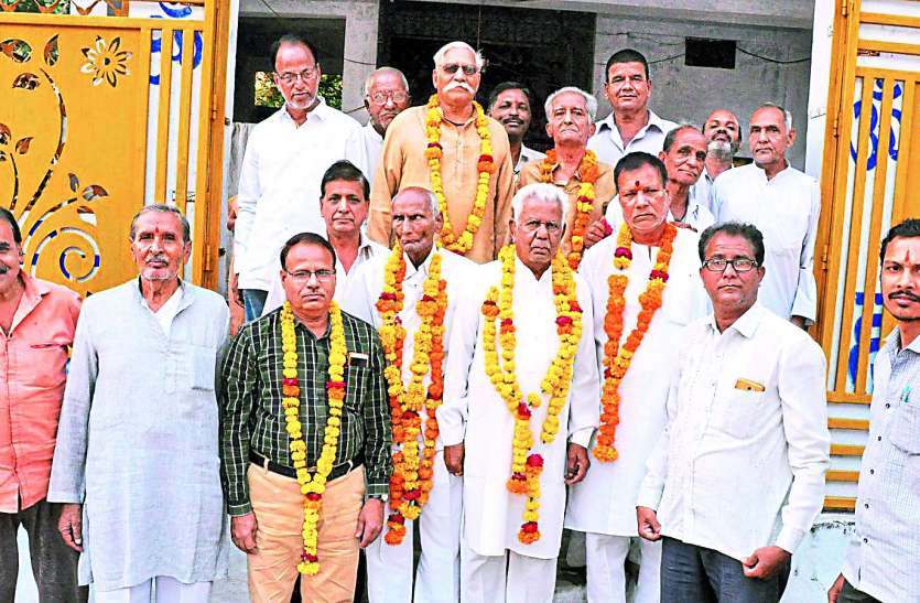 त्रिवेणी के पावन तट पर होगा 66वां महारूद्र यज्ञ, समिति का किया गठन त्रिवेणी के पावन तट पर होगा 66वां महारूद्र यज्ञ, समिति का किया गठन