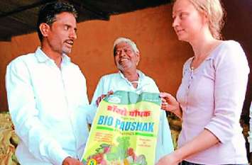ratlam news रतलाम के बांगरोद की श्री राम गोशाला में आया फ्रांस का दल