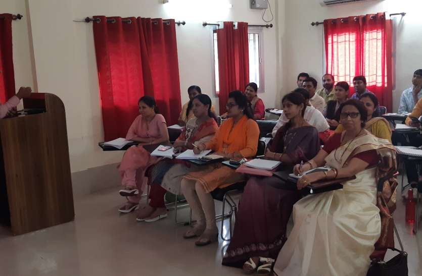 सरल भाषा में समझिए कि लोग क्यों पड़ते हैं बीमार, कैसे हो सकता है निदान और कैसे बच सकते हैं इससे सरल भाषा में समझिए कि लोग क्यों पड़ते हैं बीमार, कैसे हो सकता है निदान और कैसे बच सकते हैं इससे