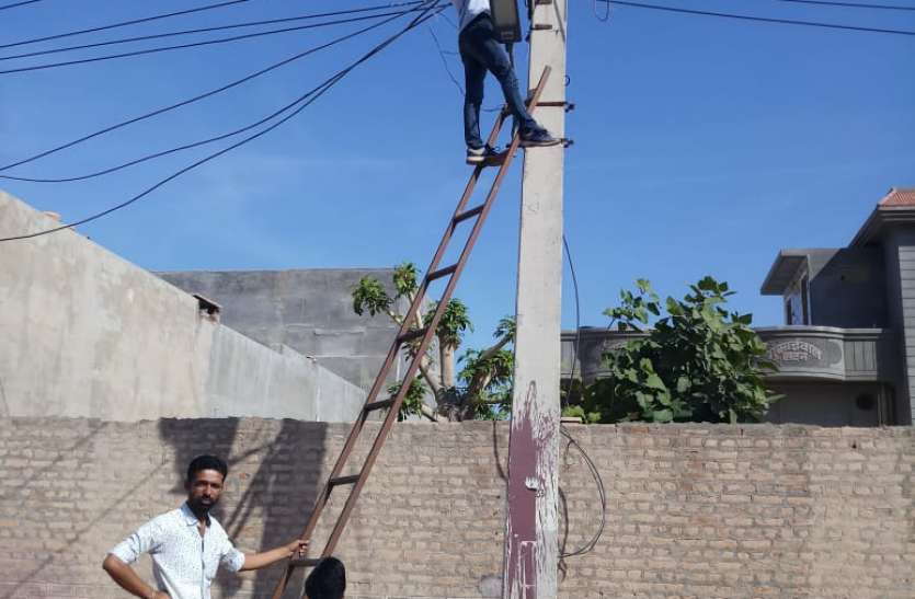 घरेलू पर शिकंजा, सरकारी विभागों को मात्र चेतावनी घरेलू पर शिकंजा, सरकारी विभागों को मात्र चेतावनी