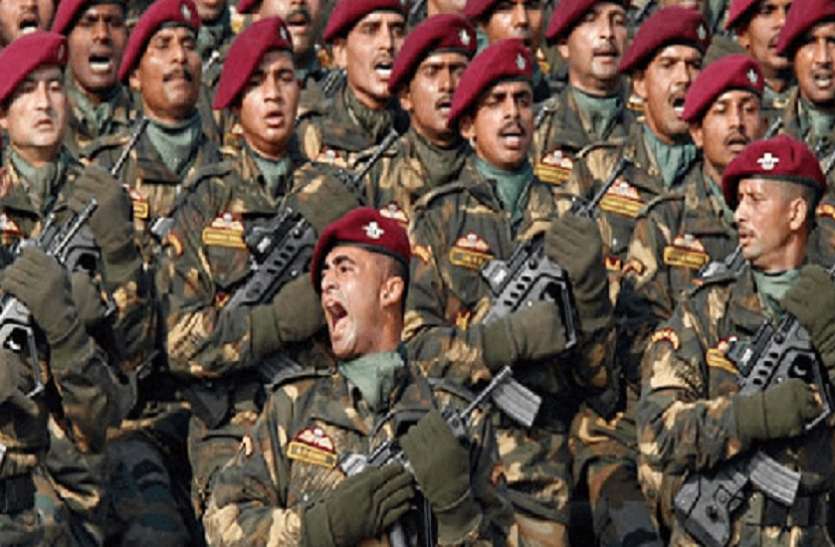 army_uniform_1.jpg सेना के ब्रिगेडियर और उच्च अधिकारियों के लिए मेस यूनिफॉर्म की योजना