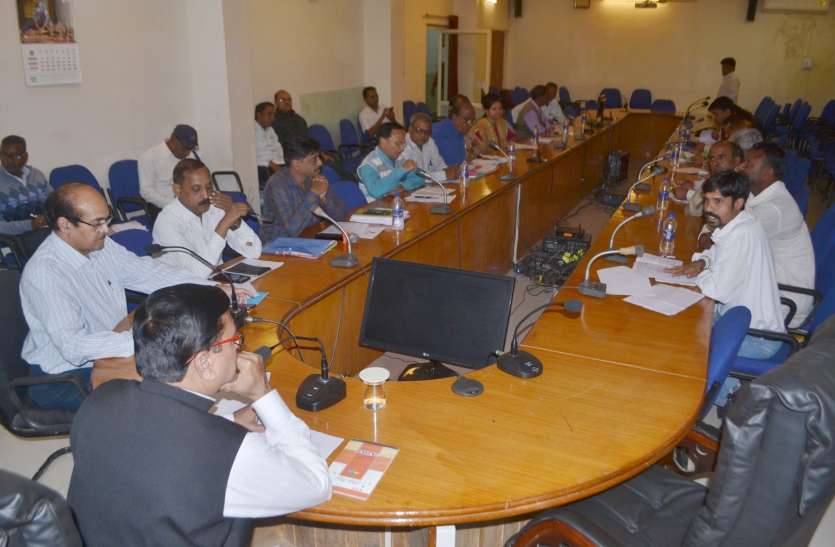 यहां के अल्पसंख्यकों को नहीं मिल रहा बैंकों से लोन यहां के अल्पसंख्यकों को नहीं मिल रहा बैंकों से लोन