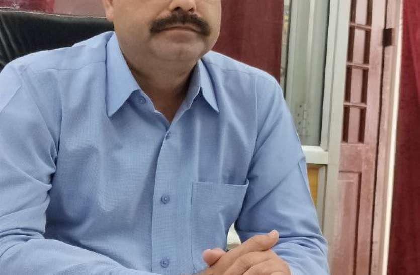 यात्रियों से न हो दुव्र्यवहार व उसकी सुरक्षा पहला प्रथामिकता एसपी रेल यात्रियों से न हो दुव्र्यवहार व उसकी सुरक्षा पहला प्रथामिकता एसपी रेल