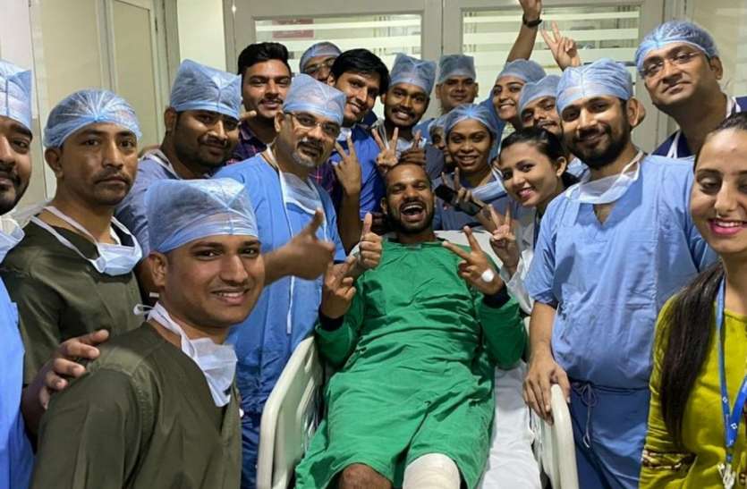 गब्बर को लगी चोट, अगले मैच में खेलना मुश्किल गब्बर को लगी चोट, अगले मैच में खेलना मुश्किल
