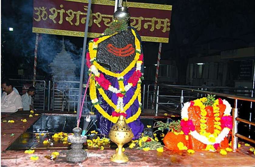 इस उपाय से प्रसन्न हो जाएंगे शनि देव, दूर होगी हर पीड़ा