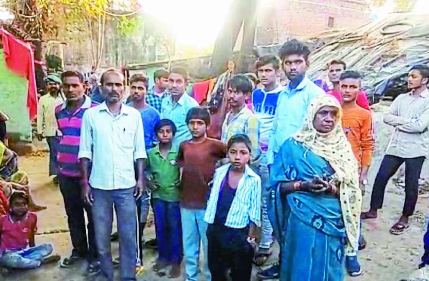 Innocent death due to drowning in septic tank of Rain Basera in maihar खेल-खेल में सेप्टिक टैंक के अंदर गिरा मासूम, मौत के लिए नपा ने रैन बसेरा में छोड़ दिया था खुला टैंक
