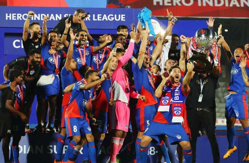 football आईएसएल : मैच के दौरान खराब व्यवहार के कारण तीन फुटबॉलर किए गए निलंबित
