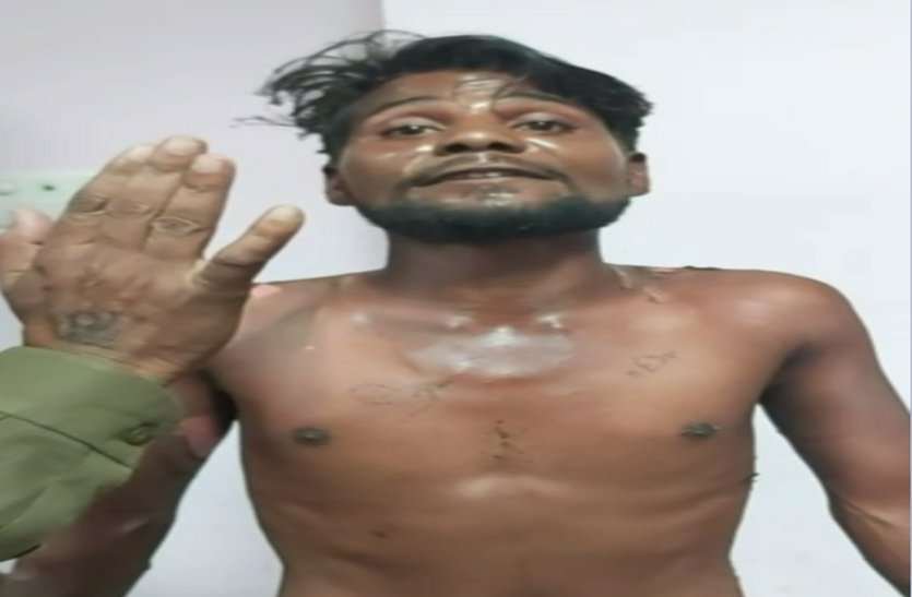 youth dead set fire in jansunwai at gwalior 