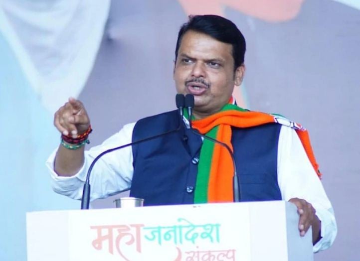 Maharashtra Politics: देवेंद्र फडणवीस ने महा विकास अघाड़ी पर साधा निशाना, जानें क्यों बोले-महाराष्ट्र में है ED सरकार