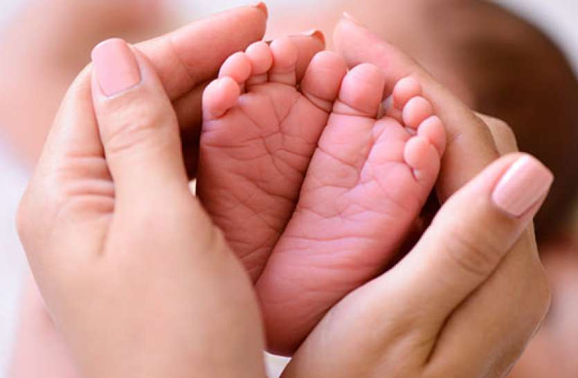कर्नाटक में 980 ग्राम की नवजात से हारा कोरोना कर्नाटक में 980 ग्राम की नवजात से हारा कोरोना