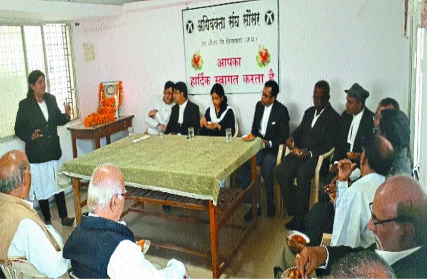 एकता और अखंडता बनाए रखने की ली शपथ एकता और अखंडता बनाए रखने की ली शपथ