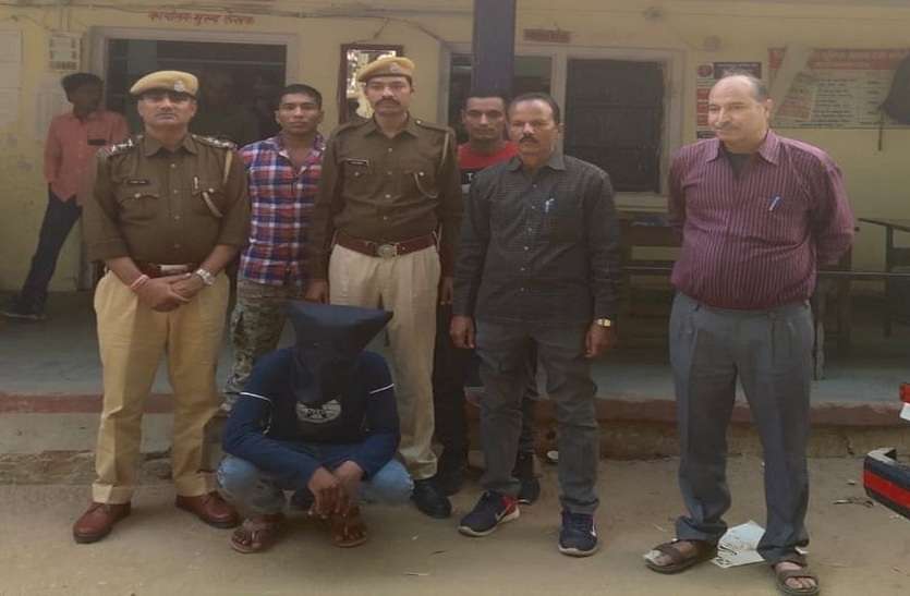 मुनीम से लूट का चौथा आरोपी गिरफ्तार मुनीम से लूट का चौथा आरोपी गिरफ्तार