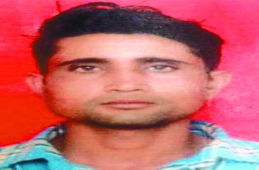 गोली लगने से घायल युवक ने उपचार के दौरान तोड़ा दम, हत्या का मामला दर्ज गोली लगने से घायल युवक ने उपचार के दौरान तोड़ा दम, हत्या का मामला दर्ज
