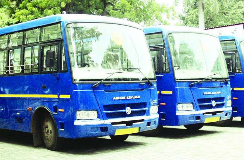 रिव्यू बैठक में भी छाया बस हादसों का मामला रिव्यू बैठक में भी छाया बस हादसों का मामला