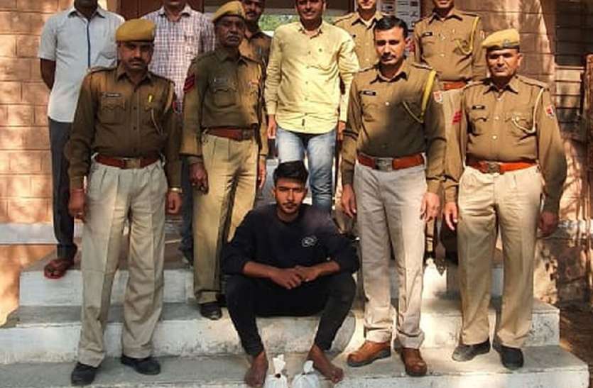 One arrested with two kg of opium milk in lathi,jaisalmer दो किलो अफीम के दूध के साथ एक गिरफ्तार,चालाक तस्कर इस तरह आया पुलिस गिरफ्त में