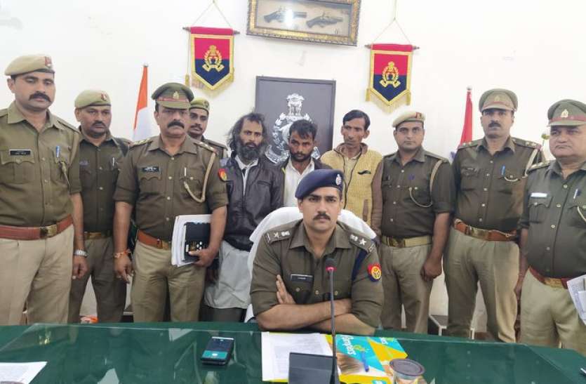 murder.jpg Muzaffarnagar: महंत के इशारे पर 'बाबा' ने आश्रम में की थी साध्वी की हत्या, सामने आई चौंकाने वाली सच्चाई- देखें वीडियो