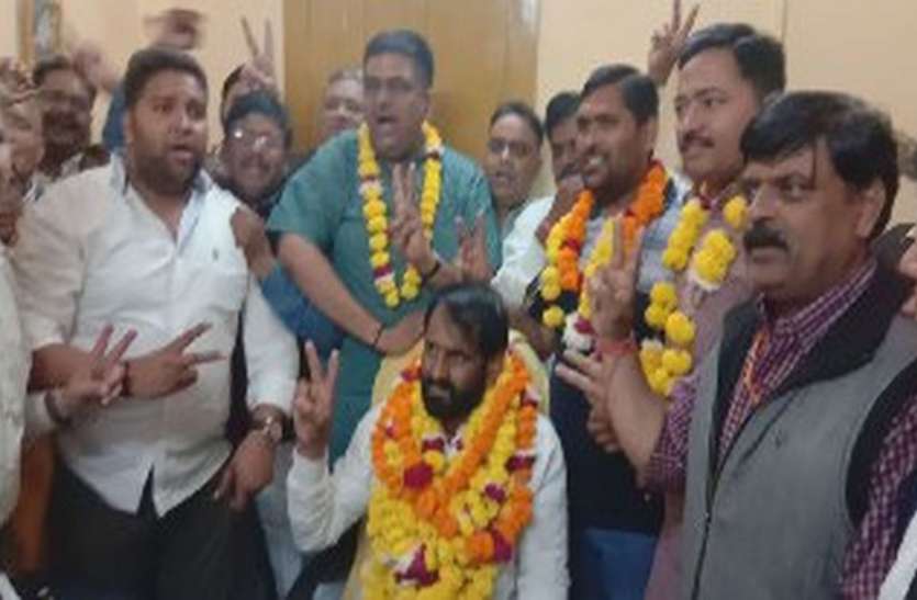 भाजपा ने ही भाजपा को हराया : धीरज जैन भाजपा ने ही भाजपा को हराया : धीरज जैन