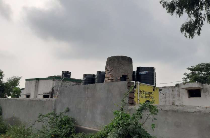 school.jpg Video: कायाकल्प योजना में बड़ा गड़बड़झाला, 1 साल से अधिक का समय बीतने के बाद भी बच्चेे प्यासे