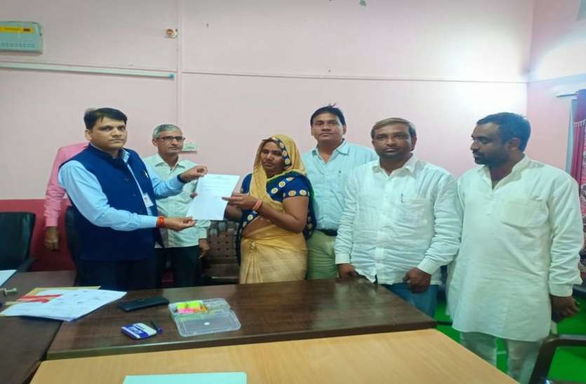 महुवा नगरपालिका - भाजपा की शीला बनी उपाध्यक्ष महुवा नगरपालिका - भाजपा की शीला बनी उपाध्यक्ष