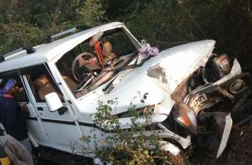 two died and seven critical injured in road accident at chandauli बोलेरो पेड़ से टकराई, हादसे में चालक समेत दो की मौके पर मौत, सात गंभीर
