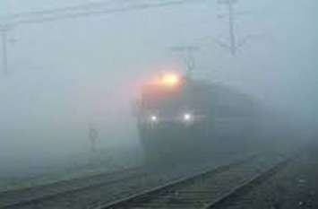Special train will run between Dr. Ambedkar Nagar Allahabad VIDEO डॉ अम्बेडकर नगर इलाहाबाद के मध्य स्पेशल ट्रेन चलेगी