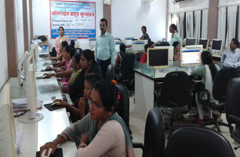Chhattisgarh का कमाल : देश में पहली बार डिजिटल असाक्षरों के लिए गढ़बो डिजिटल छत्तीसगढ़ के खोले 36 केन्द्र