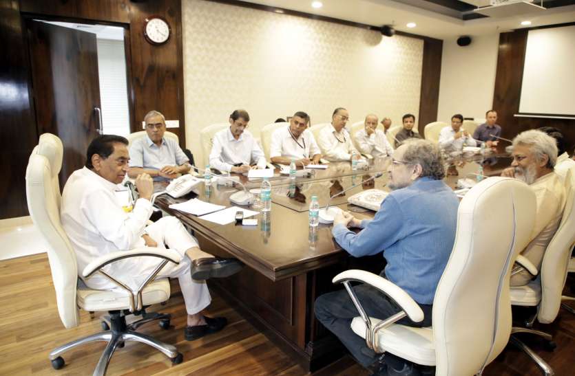 cm meeting नए साल में बम्पर पुरस्कार, समाजसेवियों कलाकारों को सरकार देगी 10 लाख तक का पुरस्कार