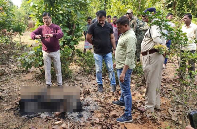 दूसरे दिन भी नहीं हो सकी जंगल में जलाई गई महिला की शिनाख्त, पीएम के बाद डॉक्टरों ने बताई ये बात दूसरे दिन भी नहीं हो सकी जंगल में जलाई गई महिला की शिनाख्त, पीएम के बाद डॉक्टरों ने बताई ये बात