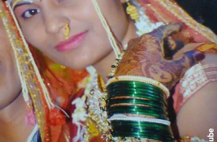 चरित्र पर था संदेह, पति ने कर दी पत्नी की खुरपी से हत्या चरित्र पर था संदेह, पति ने कर दी पत्नी की खुरपी से हत्या