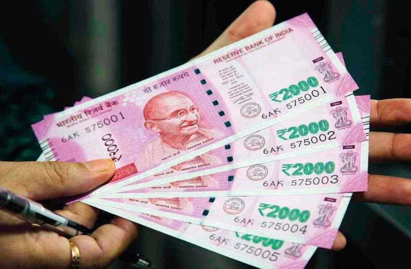 ठेकेदार के मजदूर खुले में कर रहे थे शौच, नगर निगम ने वसूला 10 हजार का जुर्माना ठेकेदार के मजदूर खुले में कर रहे थे शौच, नगर निगम ने वसूला 10 हजार का जुर्माना
