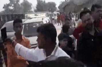 Many tourists reachers Etawah Safari Park इटावा सफारी पार्क को देखने के लिए रिकॉर्ड तोड़ जुटे पर्यटक, देखें वीडियो