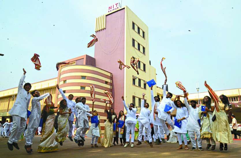 विप्रो के सीईओ आबिद अली ने रायपुर में दिए सफलता के एेसे मंत्र जिसे हर किसी के लिए जानना है जरूरी विप्रो के सीईओ आबिद अली ने रायपुर में दिए सफलता के एेसे मंत्र जिसे हर किसी के लिए जानना है जरूरी