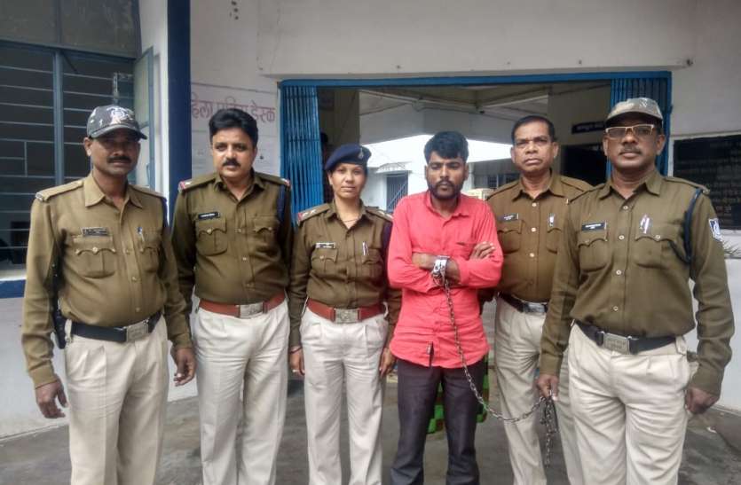 नाबलिग से दुराचार का आरोपी गिरफ्तार नाबलिग से दुराचार का आरोपी गिरफ्तार