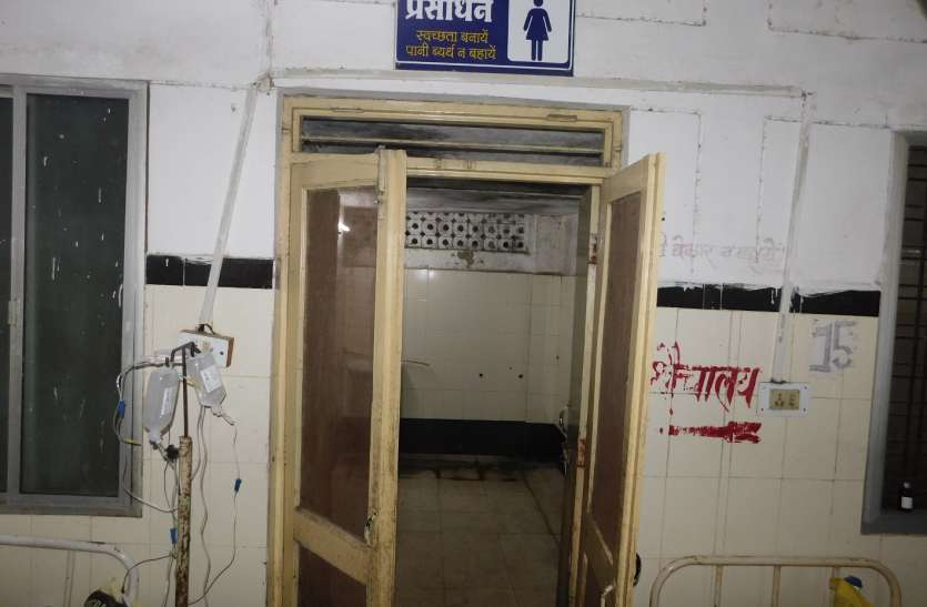 Two machines and 50 patients, not everyone is getting dialysis दो मशीन और 50 मरीज, सभी का नहीं हो पा रहा डायलिसिस