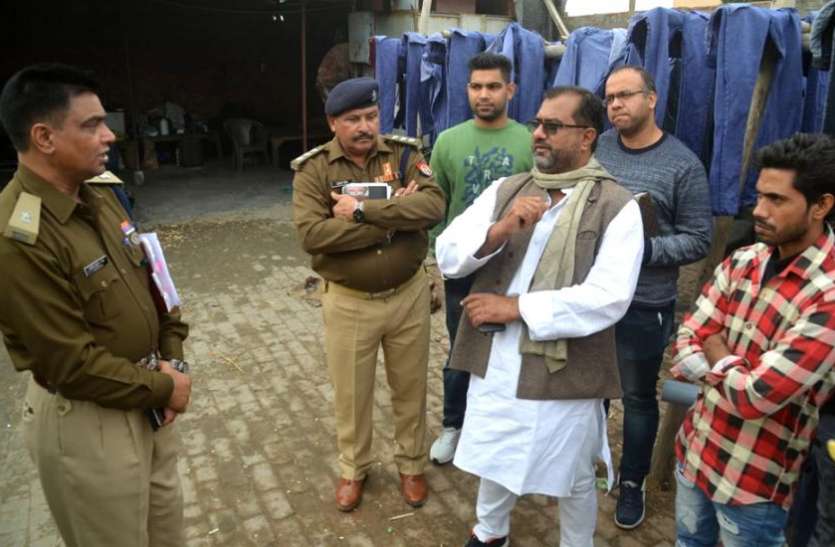 bad.jpg जींस कंपनी में डकैती का पुलिस ने किया खुलासा, 5 को गिरफ्तार कर लाखों की जींस की बरामद