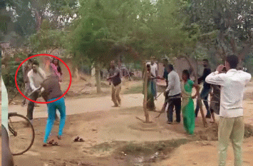 Bloody clash in Land Dispute in Up chandauli Eight injured पट्टीदारों के विवाद में जमकर चली लाठियां, युवक का सिर फटा, आठ लोग घायल, वीडियो वायरल
