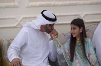 uae crown prince sheikh mohamed bin zayed visits girl Watch Video: बच्ची की मायूसी ने किया मजबूर, घर जाकर मिले दुबई के प्रिंस