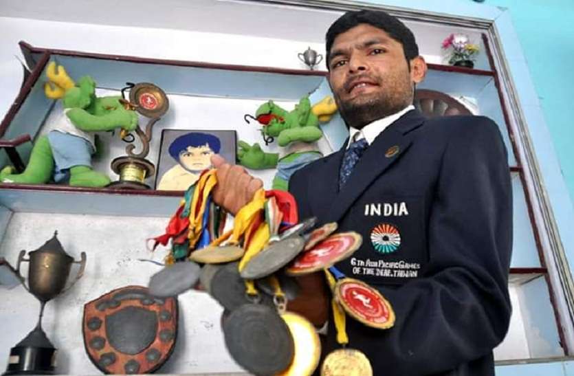 World Disability Day 2019: इस खिलाड़ी ने बढ़ाया शहर का मान World Disability Day 2019: इस खिलाड़ी ने बढ़ाया शहर का मान