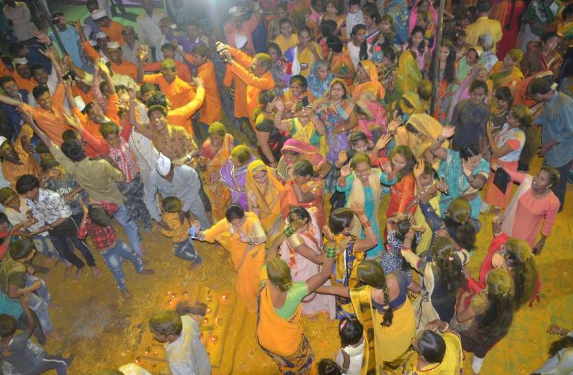 निमाड़ के इकलौते मंदिर में मनाया खंडेराव भगवान का जन्मोत्सव निमाड़ के इकलौते मंदिर में मनाया खंडेराव भगवान का जन्मोत्सव