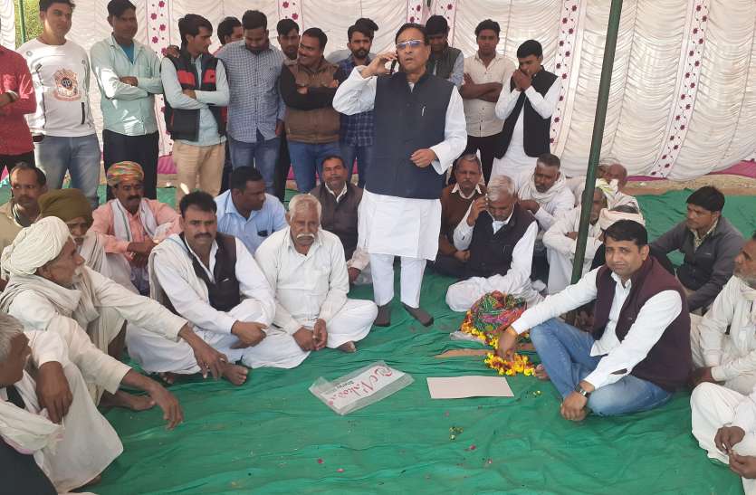 सरकार ने मांगें मानी, धरना-प्रदर्शन हुए समाप्त सरकार ने मांगें मानी, धरना-प्रदर्शन हुए समाप्त